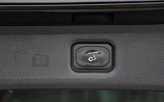 Ford S-Max cena 99889 przebieg: 142000, rok produkcji 2020 z Kozienice małe 436